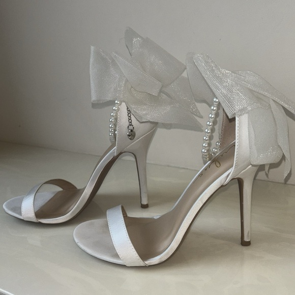 Ivory Satin Bow Pearl Ankle Strap High Heel - Picture 3 of 10